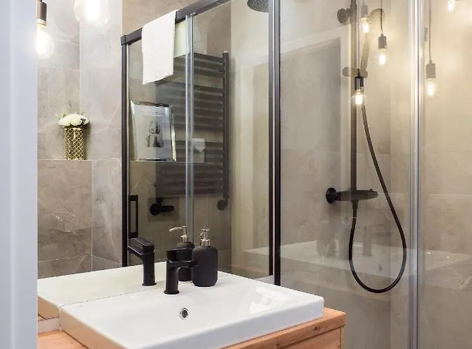 Kasprzaka 29 Wola Tower Free Garage By Perfect Varšava